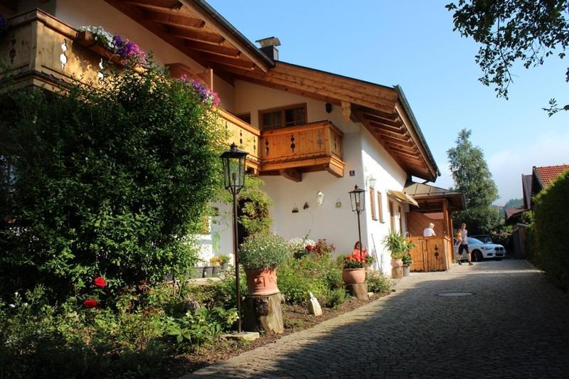 Appartementhaus Schirsner - Direkt Am See & Am Kurpark Schliersee Exterior photo